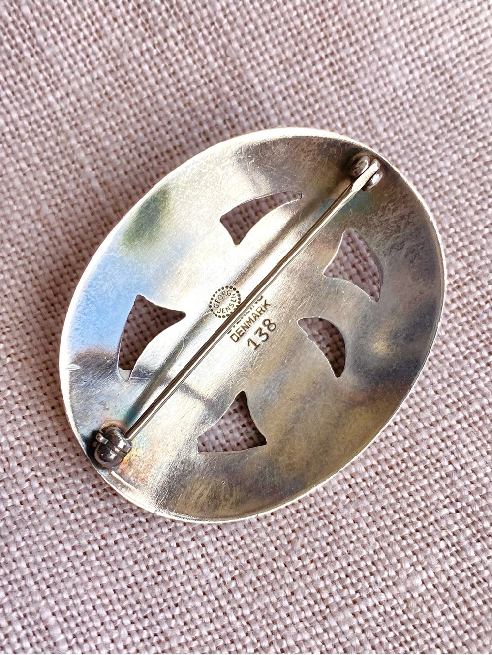 Vintage Georg Jensen Sterling Silver Flower oval Brooch #138 - Picture 3 of 6
